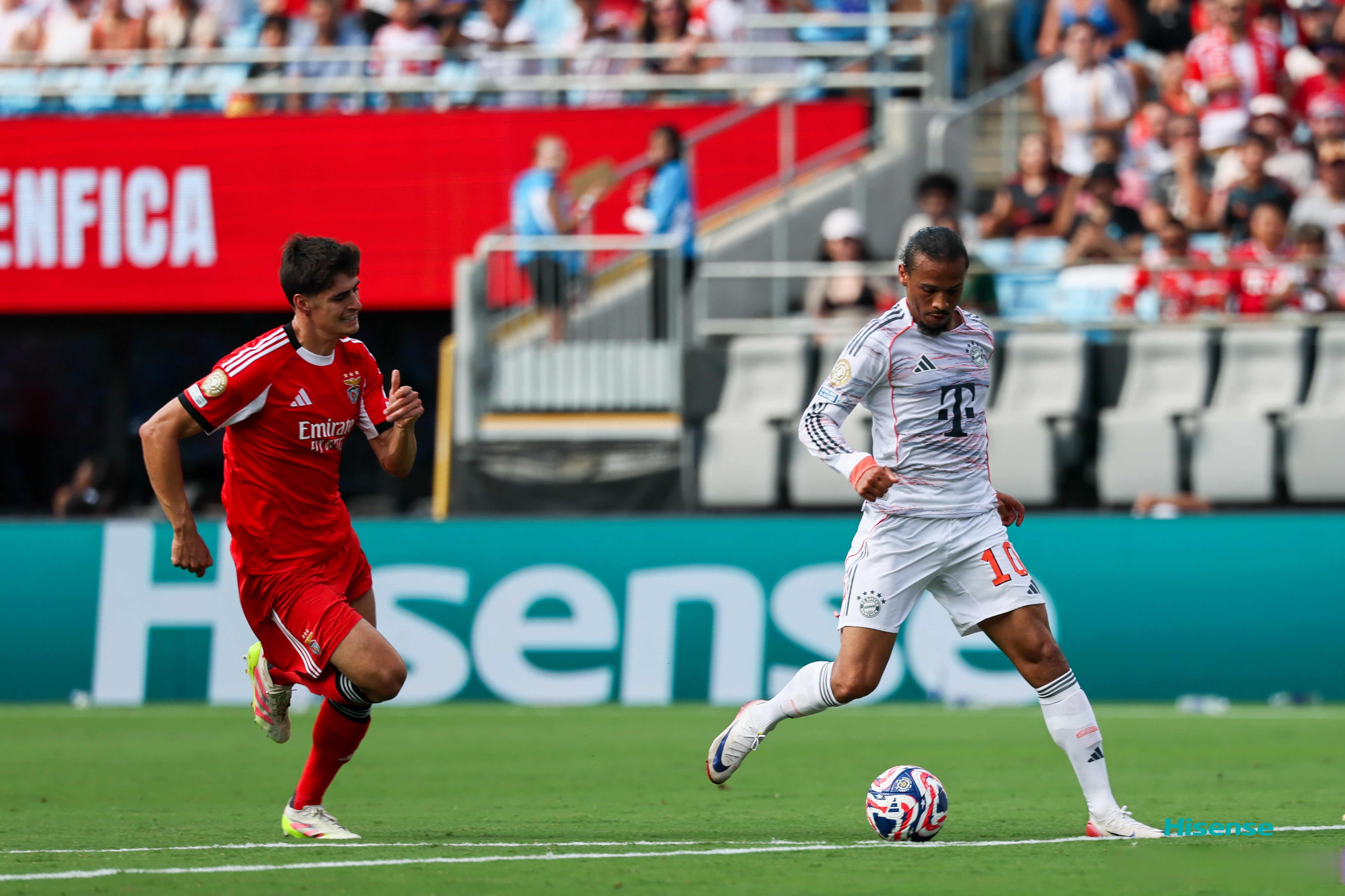 包含赛地聚焦——法国杯今夜热度飙升；武汉三镇回应争议；球迷炸锅；临场指挥获称赞的词条-8868爱游戏