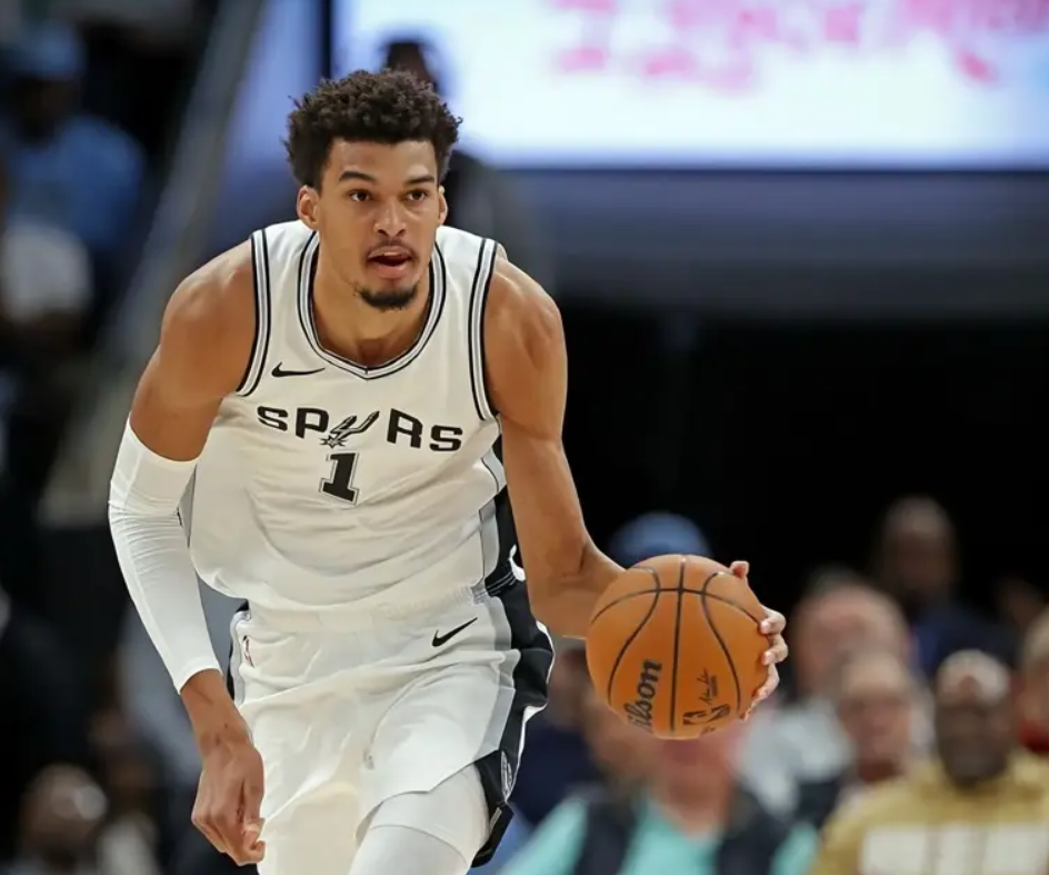 加时末段体能课后，孟菲斯灰熊手感冰凉备战NBA季后赛，质疑声仍在，身体对抗强度拉满的简单介绍